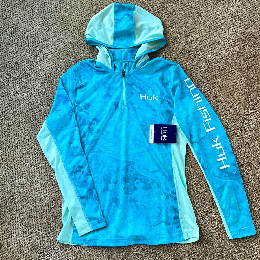 Huk Fishing, quarter zip women’s top in shades of turquoise and green… NWT
